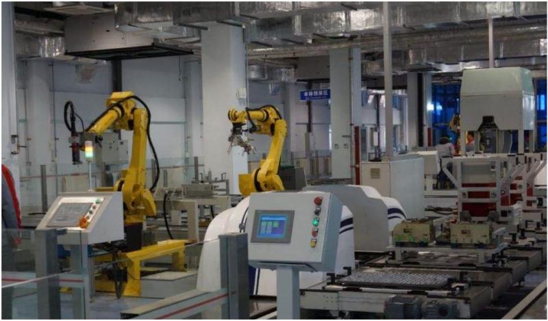 政产学合办临港新片区产业大学 构建六大学院，推动教育信息咨询新发展